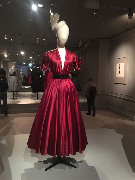 dior aladin cocktail dress 1947|christian Dior dress styles.